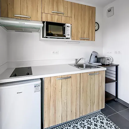 아파트 Studio, Balcon, Parking, Commerces & Transports 낭트